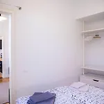 Joaquim Tello Apartman *