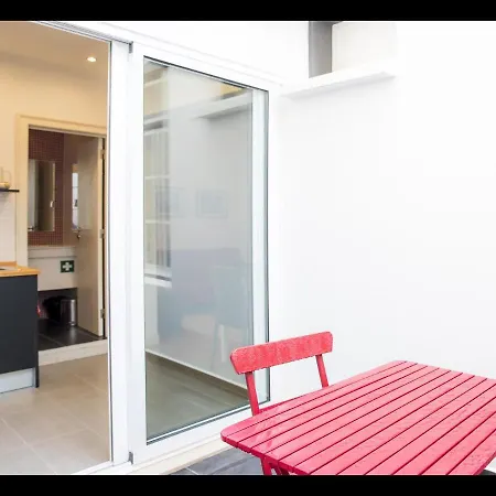 Joaquim Tello Apartment *