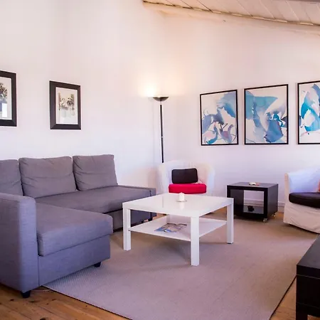 Joaquim Tello Apartment *
