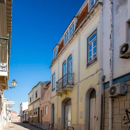 Joaquim Tello Apartment