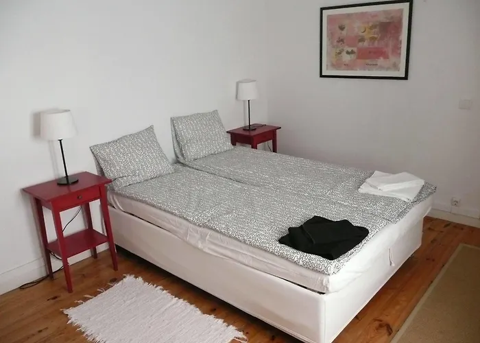 아파트 Joaquim Tello *